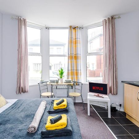 Empire Blackpool Apartments - Dickson Road Exteriör bild