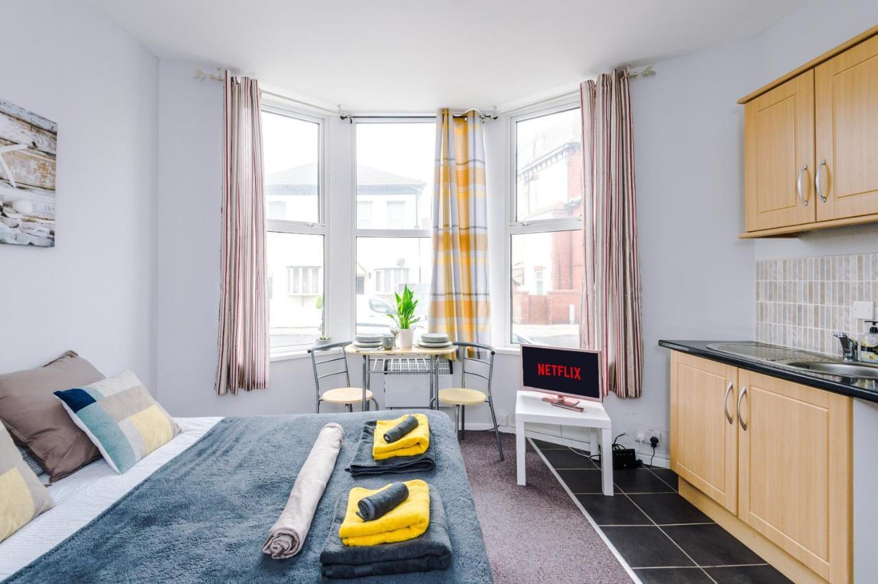 Empire Blackpool Apartments - Dickson Road Exteriör bild
